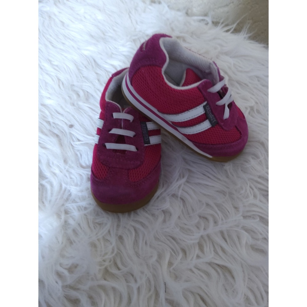 Old Navy Baby Pink Mesh Suede Sporty Sneakers Size 18-24 M Elastic Laces